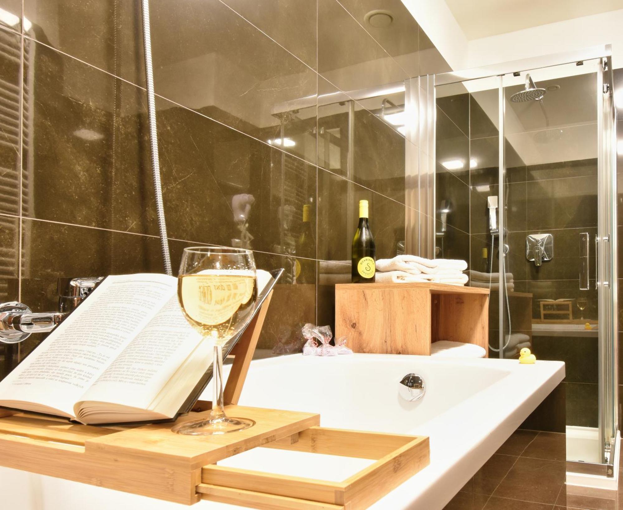 Rezidence Moser Family Apartments Κάρλοβι Βάρι Εξωτερικό φωτογραφία